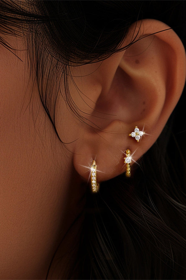 Luise – Goldene Ohrringe mit femininer Struktur.