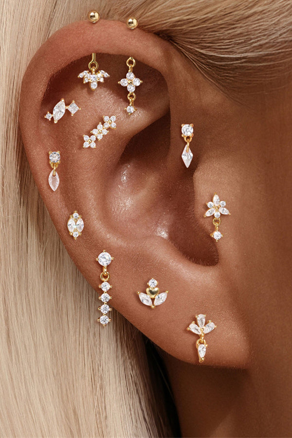 Martina – Goldene Ohrringe mit klarer Linie.