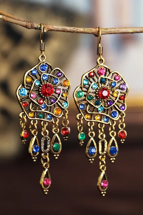 Beatrix – Bunte Ohrringe mit Boho-Charme.