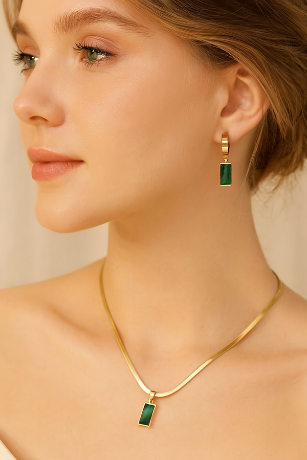 Viktoria – Goldschmuckset mit Smaragden.