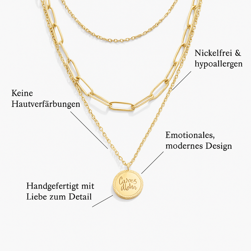 Lea – Eine zarte, goldene Mehrfachkette mit elegant fallenden Linien.