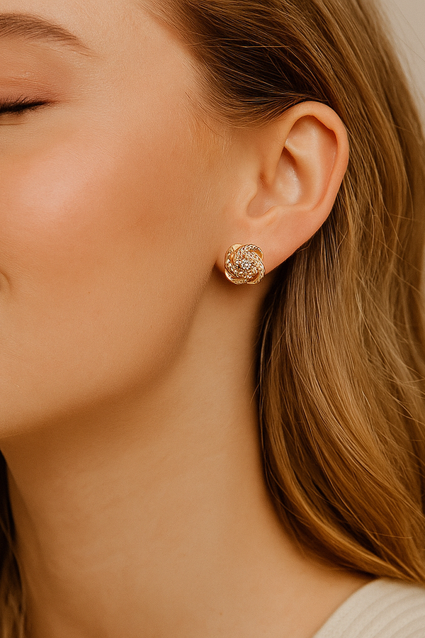 Aurelia – ein stilvoller Begleiter für alle, die dezente Eleganz mit luxuriöser Note schätzen.