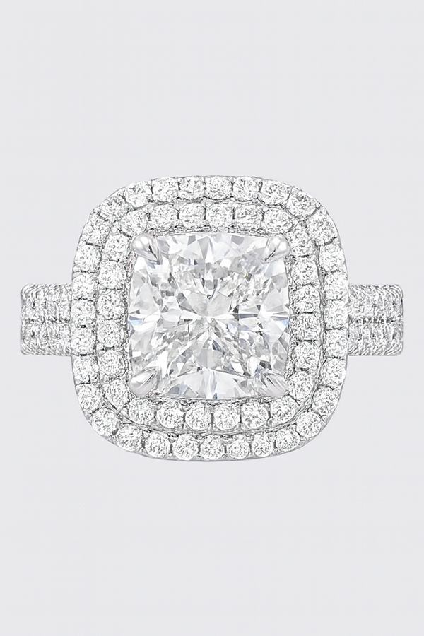 Frieda – Solitärring mit funkelndem Rundstein.