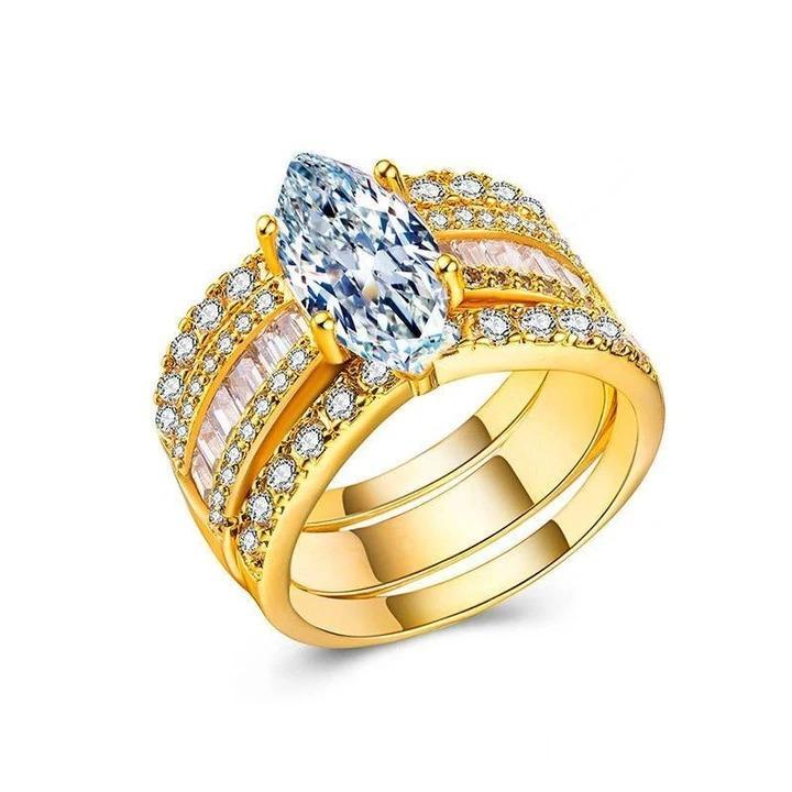 Verena – Diamantring-Set mit goldenen Akzenten.