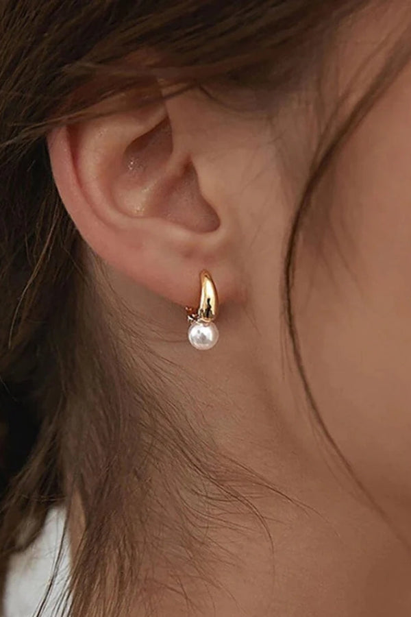 Valentina - Einzigartige Goldene Perlenohrringe