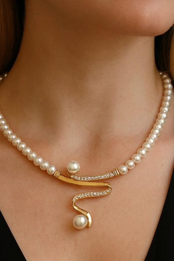 Susanne - Natürliche Perlen Halskette + Ohrringe Set