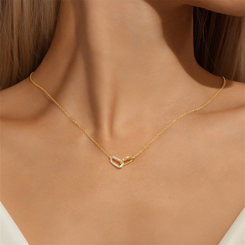 Carina – Feine Silberkette mit kleinem Kreisanhänger.