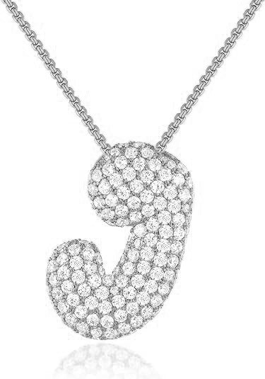 Frieda – Goldene Gliederkette mit organischem Anhänger.