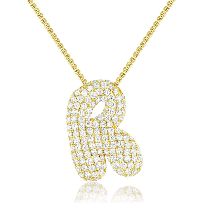 Frieda – Goldene Gliederkette mit organischem Anhänger.