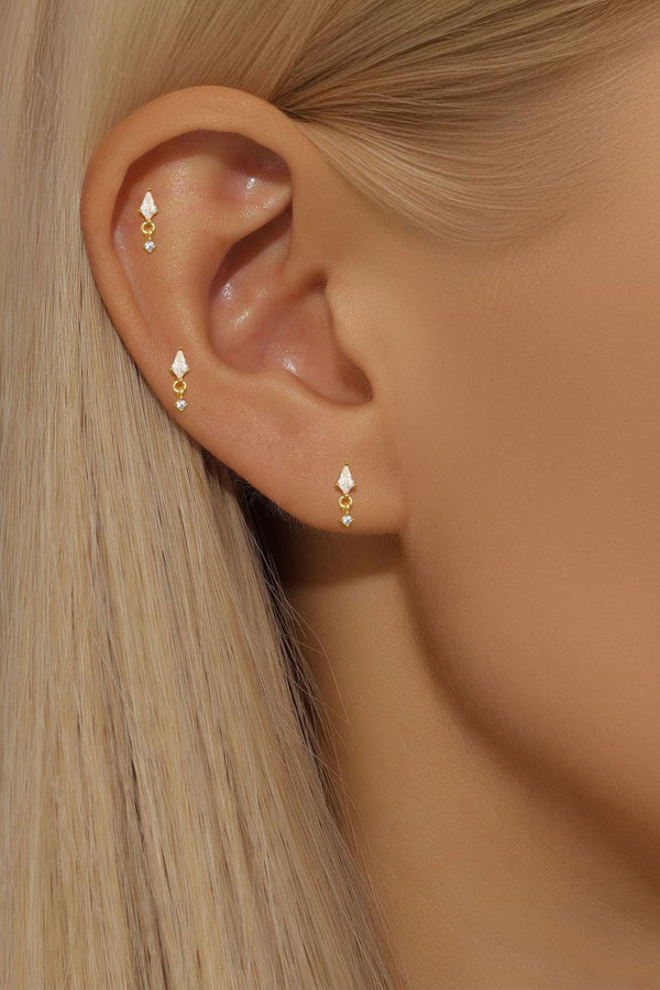 Sophie – Feine goldene Kreolen mit sanftem Schimmer.