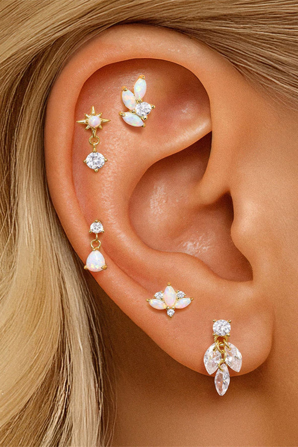 Katharina – Zarte goldene Ohrringe mit Bewegung.