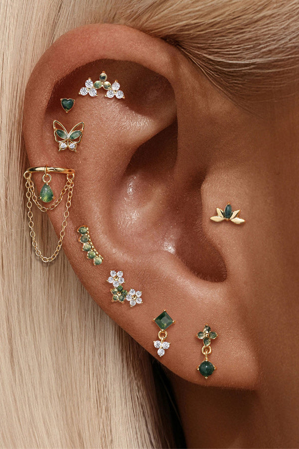 Annika – Goldene Ohrringe mit klarer, moderner Form.