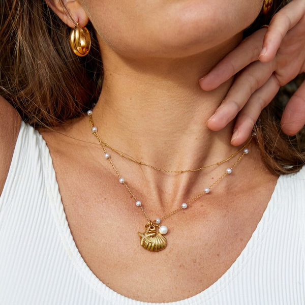 Paulina – Goldene Halskette mit Mini-Kristallen.