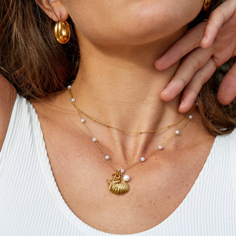 Paulina – Goldene Halskette mit Mini-Kristallen.