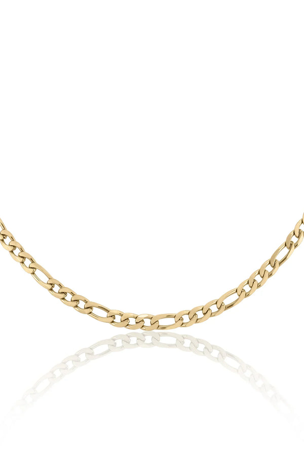 Valerie – Goldene Kette mit schlichter Gliederstruktur.