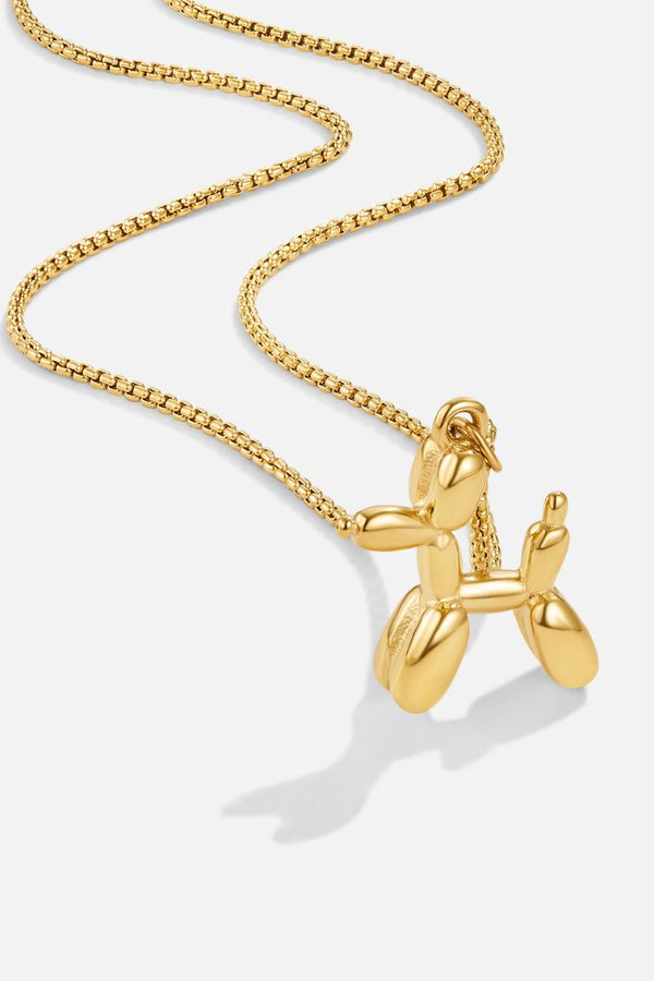 Nora – Feine Kette mit Schmetterlingsanhänger.