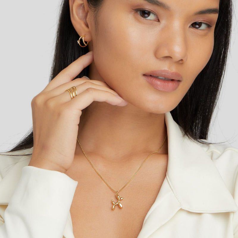 Nora – Feine Kette mit Schmetterlingsanhänger.