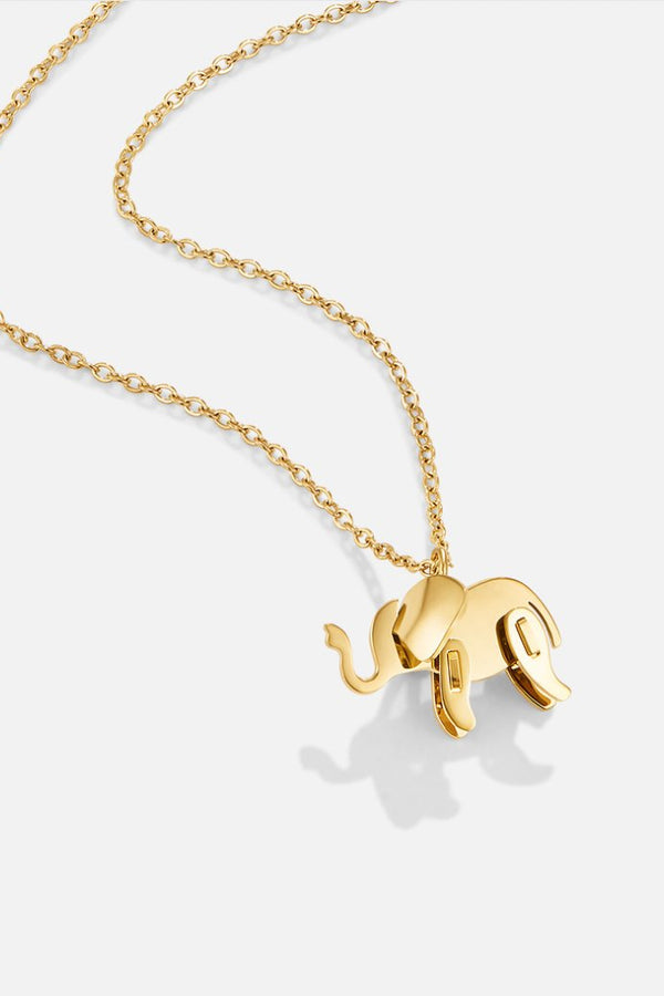 Luise – Goldkette mit symmetrischen Blütenelementen.