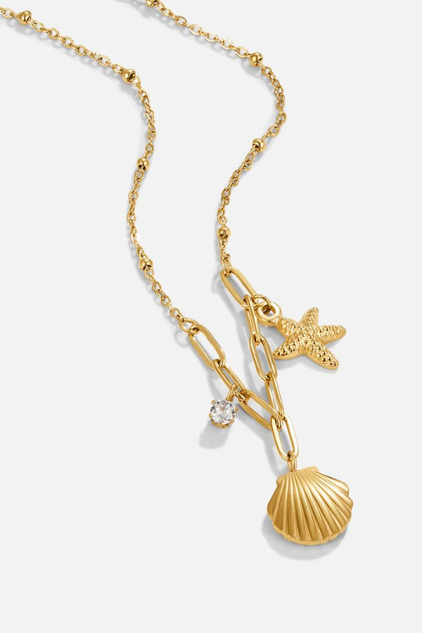 Greta – Kette mit Sternanhänger in Goldoptik.