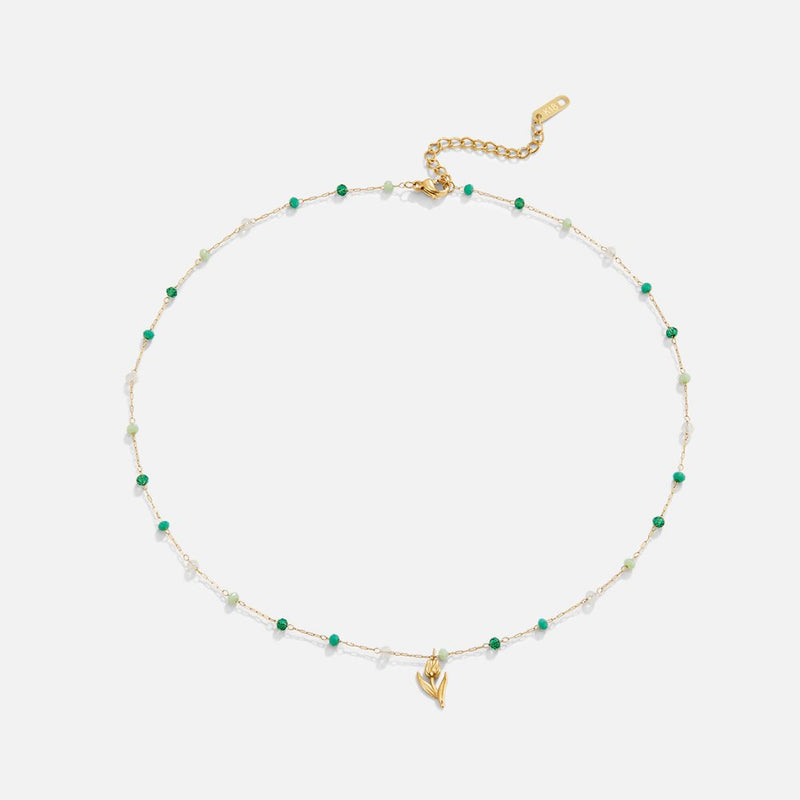 Anneliese – Goldene Kette mit glatter Schlangenstruktur.