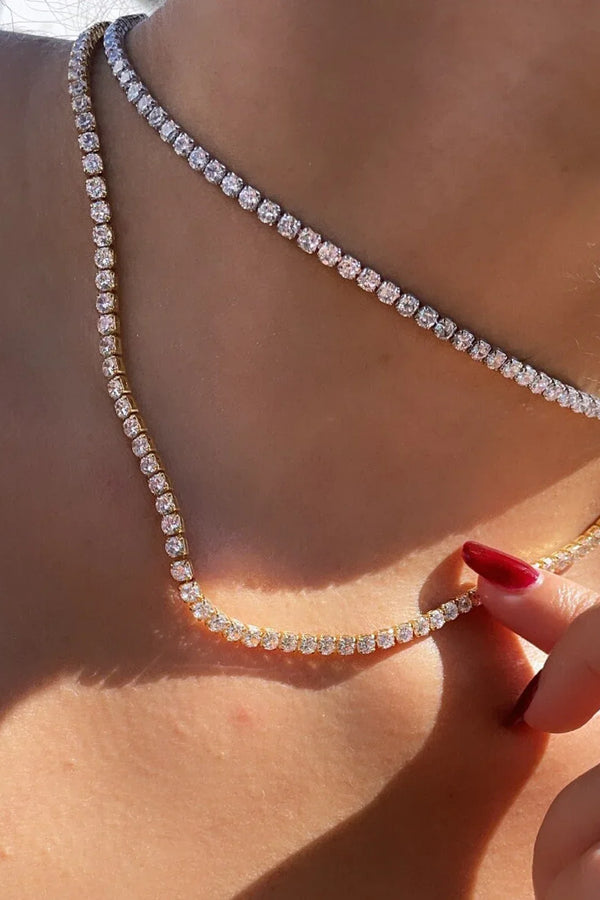 Therese – Feine Silberkette mit glänzendem Verlauf.