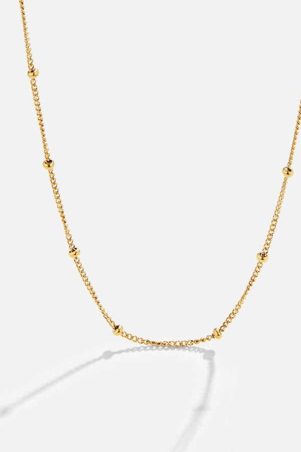 Judith – Goldene Gliederkette in feinem Design.