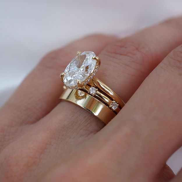 ohanna – Solitärring mit rundem Diamanten.