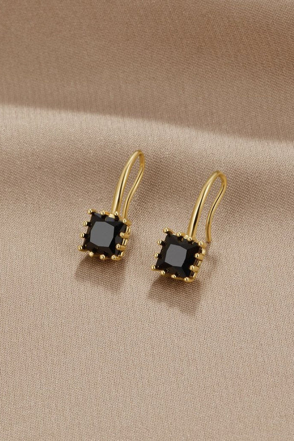 Annemarie – Silberne Ohrringe mit feinem Tropfen.