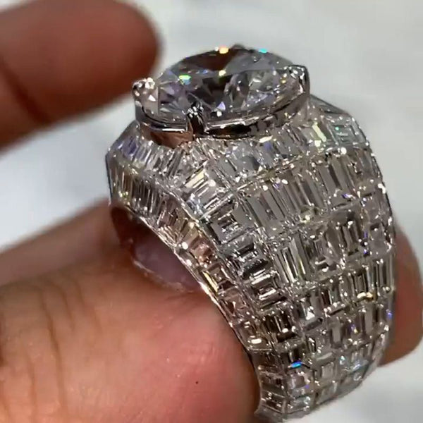 Anna-Lena – Silberner Diamantring mit klassischem Rundschliff.