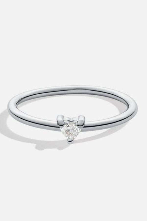 Carlotta – Schmaler Silberring mit feiner Linie.